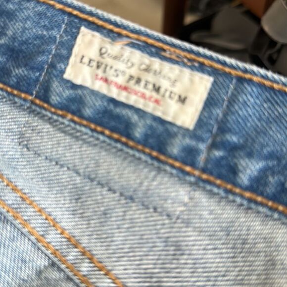 Levi’s 501 Button fly Jean Shorts 30W - Picture 5 of 6